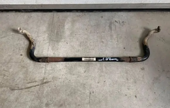 Volkswagen Touareg I Front anti-roll bar/sway bar 7L0411025D