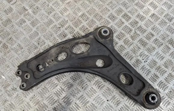 Renault Trafic III (X82) Front control arm 8200688033 9385969