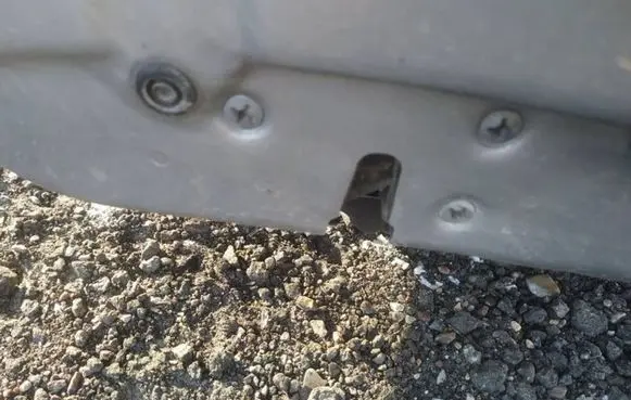 Nissan Primera Front door lock