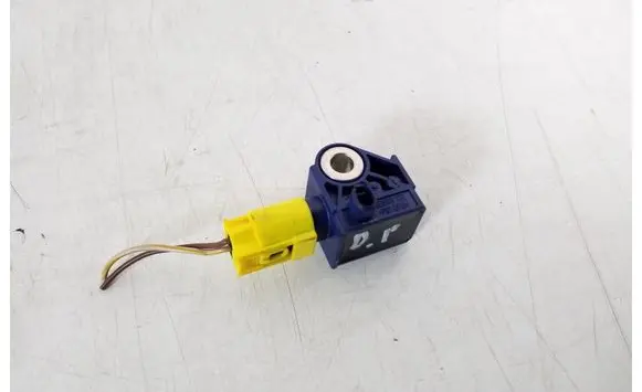 Mercedes-Benz GLK (X204) Airbag deployment crash/impact sensor A2128204926
