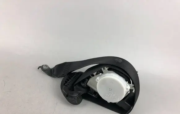 BMW 3 F30 F35 F31 Front seatbelt 7243308
