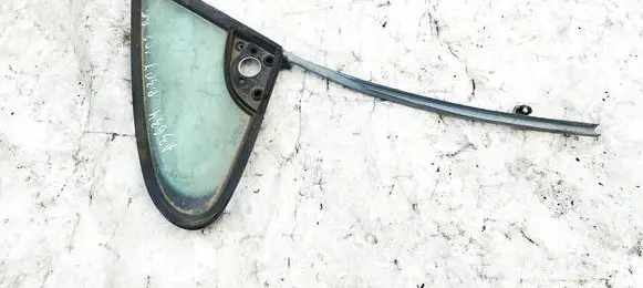 Peugeot 307 Front triangle window/glass AS2