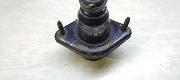 Honda CR-V Front shock absorber mounting bracket 