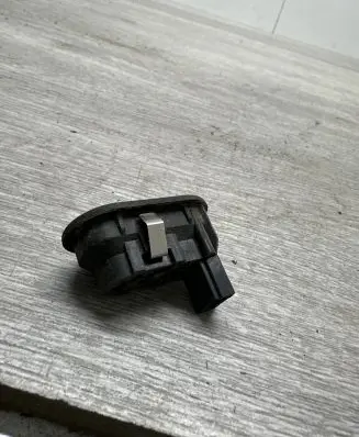 Opel Zafira A Electric window control switch 90561388 13363100