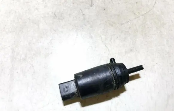 BMW 5 E39 Windscreen/windshield washer pump 67128377612 6712-8377612