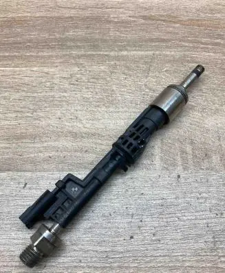 BMW X5 E70 Fuel injector 0261500109 1364759787005 06010229