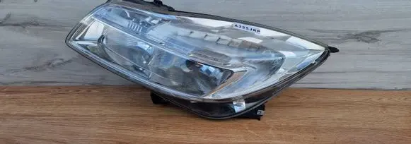 Opel Insignia A Headlight/headlamp 13226782