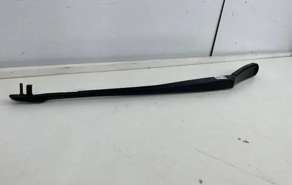 BMW 6 F06 Gran coupe Windshield/front glass wiper blade 7203156