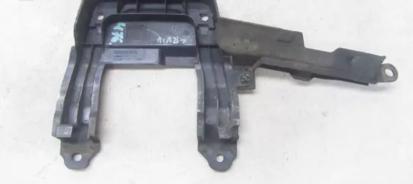 Front bumper mounting bracket