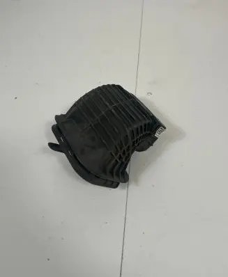 BMW M3 F80 Air intake hose/pipe 5B761315603