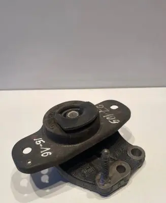 Toyota Aygo AB10 Gearbox mount G3070