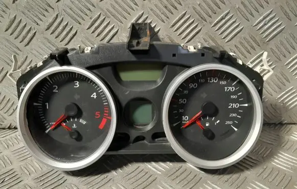Renault Megane II Speedometer (instrument cluster) 8200408798D