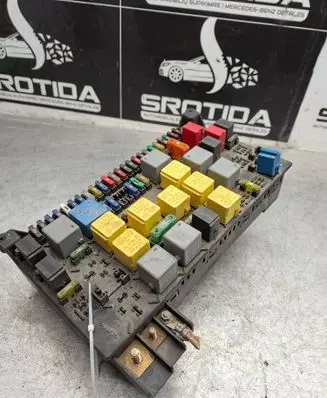 Mercedes-Benz ML W163 Fuse module 1635450205 08200101