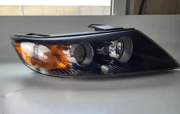 KIA Sorento Headlight/headlamp