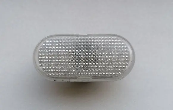 Front fender indicator light