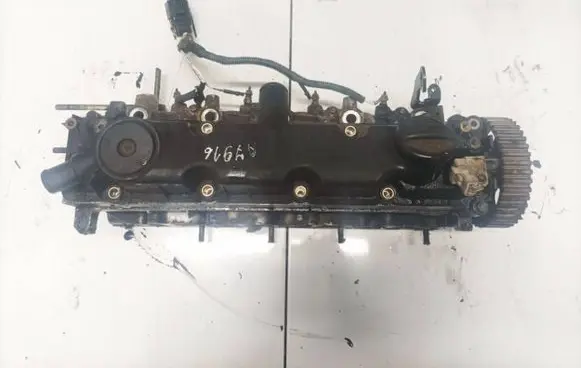 Peugeot 307 Engine head 9634963010