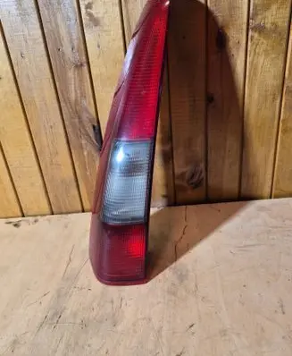 Volvo S70 V70 V70 XC Rear/tail lights 9157799 9169472