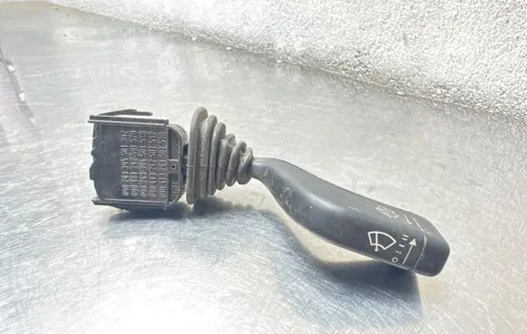 Opel Omega B2 Wiper control stalk 090243395 090243394 090481242