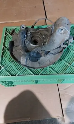 Volkswagen PASSAT B6 Front wheel hub