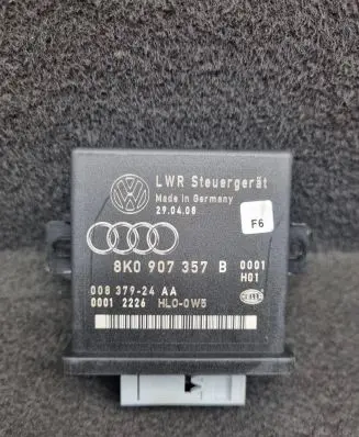 Audi A4 S4 B8 8K Light module LCM 8K0907357B