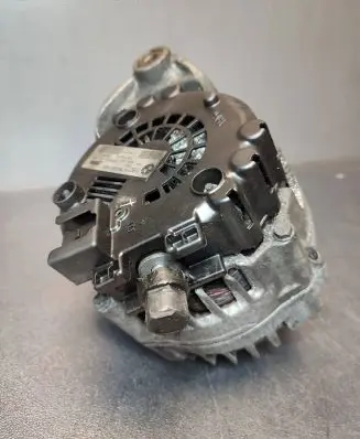 BMW X3 E83 Generator/alternator 7802261