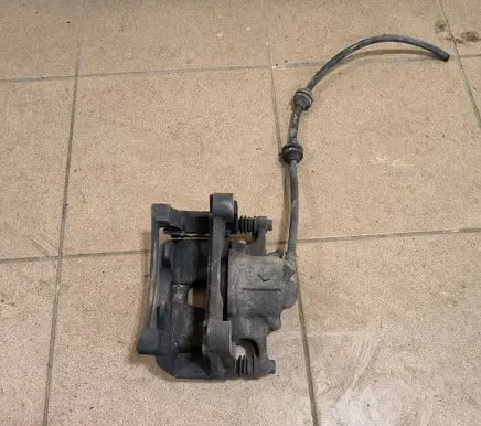 Renault Espace V (RFC) Front brake caliper