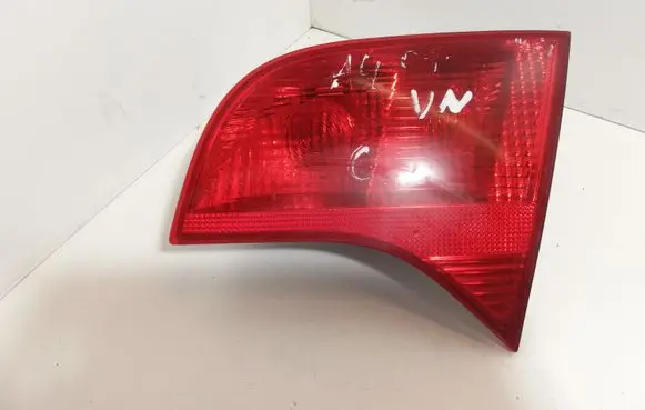 Audi A4 S4 B7 8E 8H Tailgate rear/tail lights 8E9945094