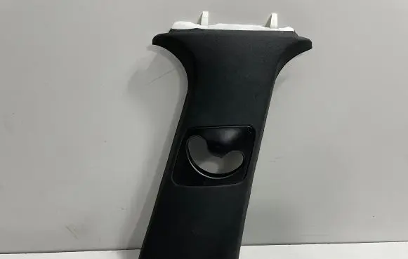 BMW X6 E71 (B) pillar trim (top) 6979850