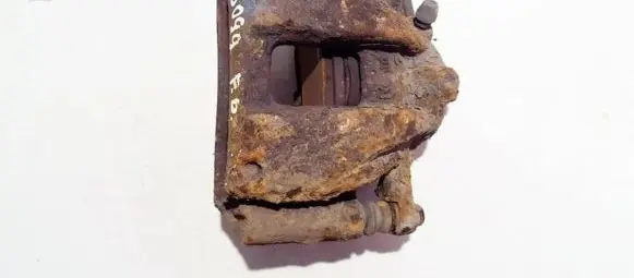Honda CR-V Front brake caliper