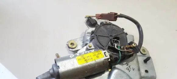 Peugeot Partner Rear window wiper motor 0390201408