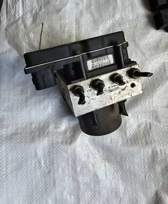 Audi A6 S6 C6 4F ABS Pump 4F0910517AD 4F0614517AA