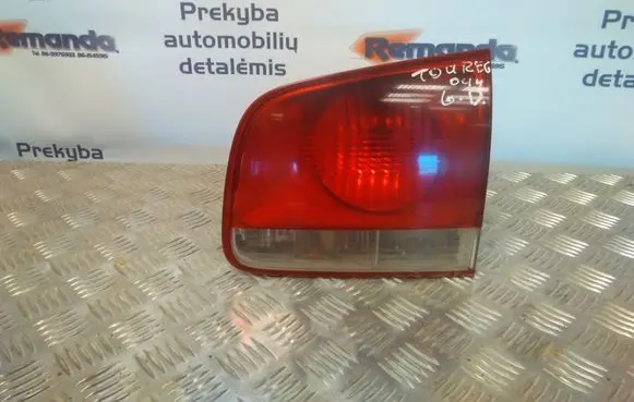 Volkswagen Touareg I Tailgate rear/tail lights 28268003 7L6945094H