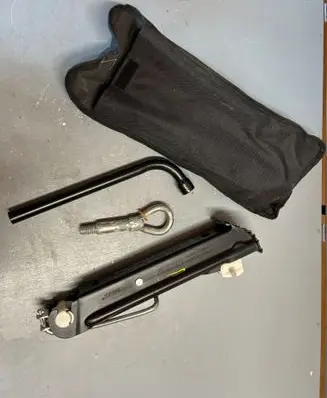 Opel Zafira A Lift Jack 9191486 2102549
