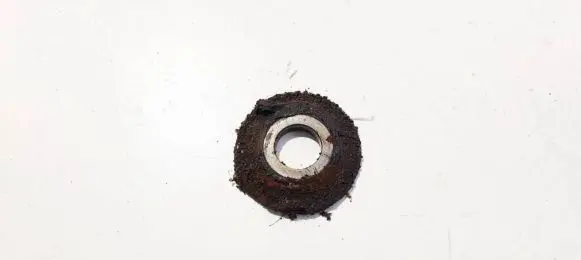 Subaru Legacy Coil spring mount 