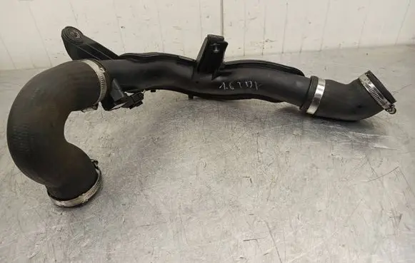 Seat Ibiza IV (6J,6P) Intercooler hose/pipe 6R0145770A