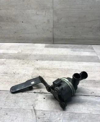 Volkswagen Jetta VI Electric auxiliary coolant/water pump 5N0965561A 12402100302