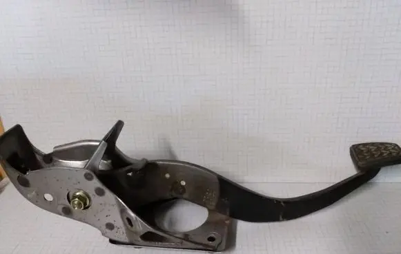 Toyota Avensis T250 Brake pedal 16094A02