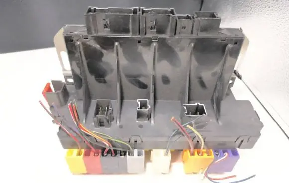 Mercedes-Benz S W220 Fuse module A0295450432 05045114 04511430011401
