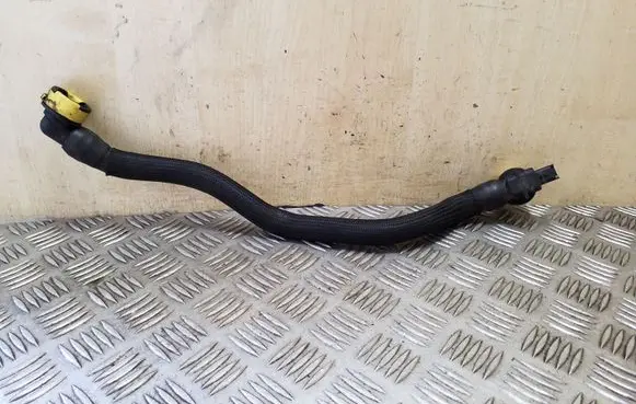 Breather/breather pipe/hose