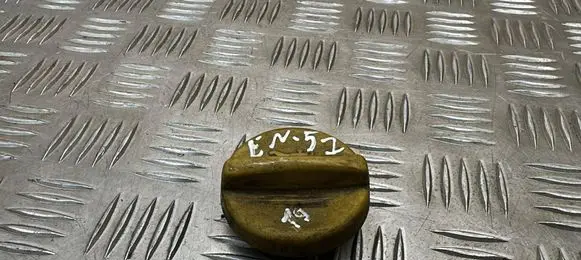 Opel Zafira C Oil filler cap 