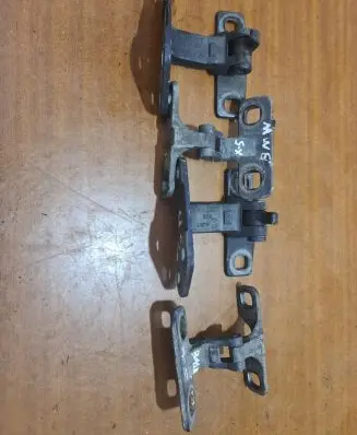 BMW X5 E53 Rear door hinge set 90906483