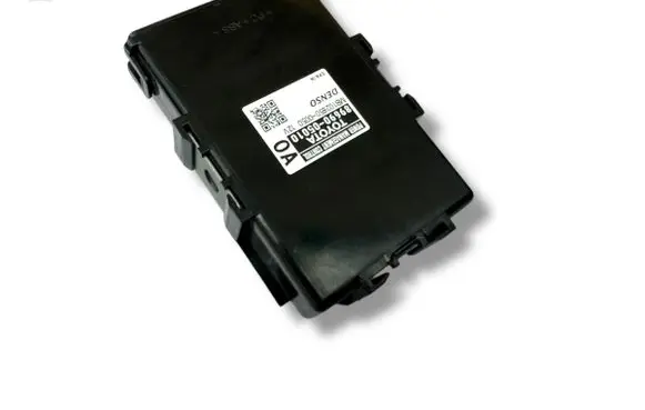 Toyota Avensis T270 Other control units/modules 8969005010 4B81028500050 MB1028500050