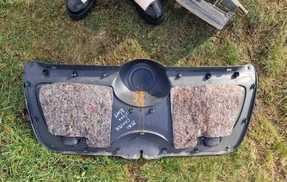 Mini One - Cooper R50 - 53 Tailgate/trunk upper cover trim 