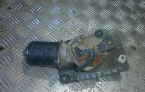 Mitsubishi Lancer Wiper motor
