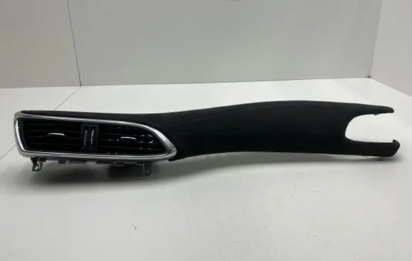 Infiniti Q30 Panel trim 682125DF0C 682R85DF0A 682R55DF0C