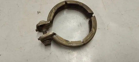 Mercedes-Benz E W212 Muffler pipe connector clamp A0009958902