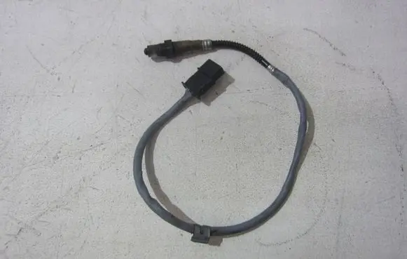 BMW X3 F25 Lambda probe sensor 7589475