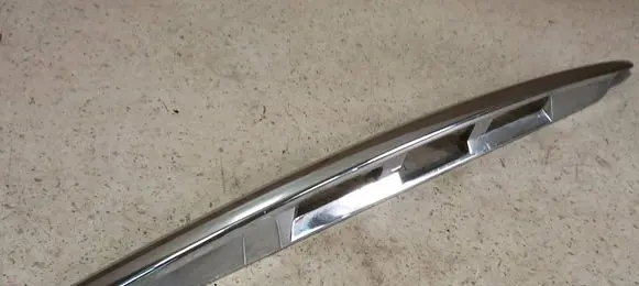 Toyota Avensis Verso Trunk door license plate light bar 7681144010 7681144030