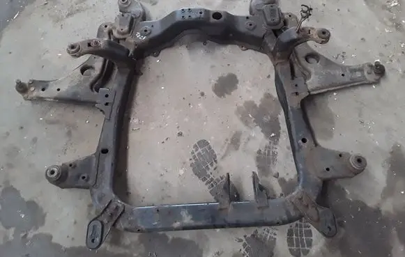 Opel Astra H Front subframe