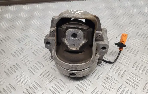 Audi Q5 SQ5 Engine mount bracket 8R0199381AA